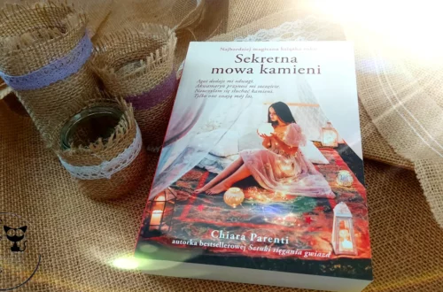 “Sekretna mowa kamieni” - Chiara Parenti - kot kawa i ksiazki