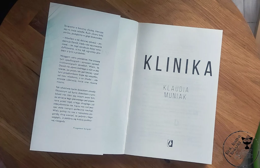 "Klinika" - Klaudia Muniak - kot kawa i ksiazki
