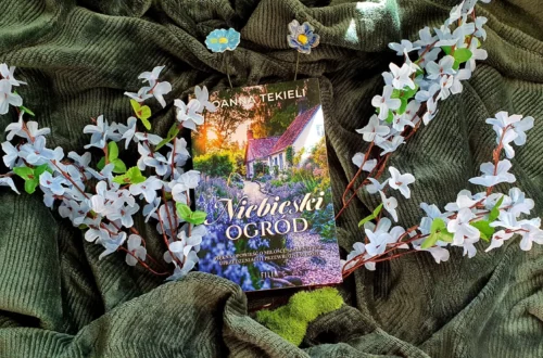 "Niebieski ogród" - Joanna Tekieli - Kot, kawa i książki