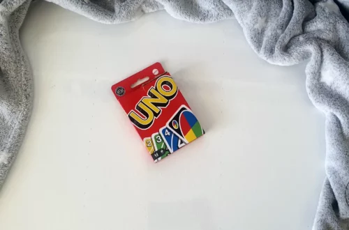 Gra karciana UNO - Kot, kawa i książki