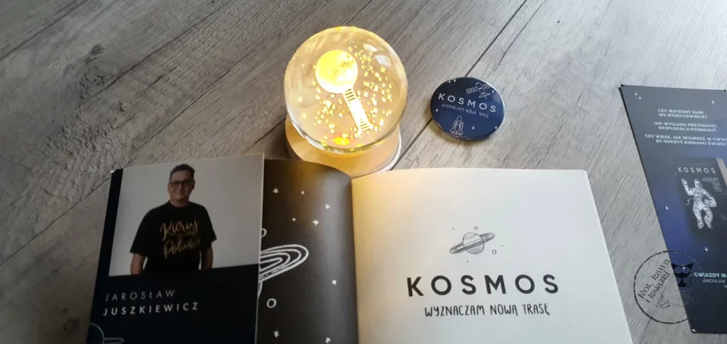 "Kosmos. Wyznaczam nową trasę" - Jarosław Juszkiewicz - Kot, kawa i książki