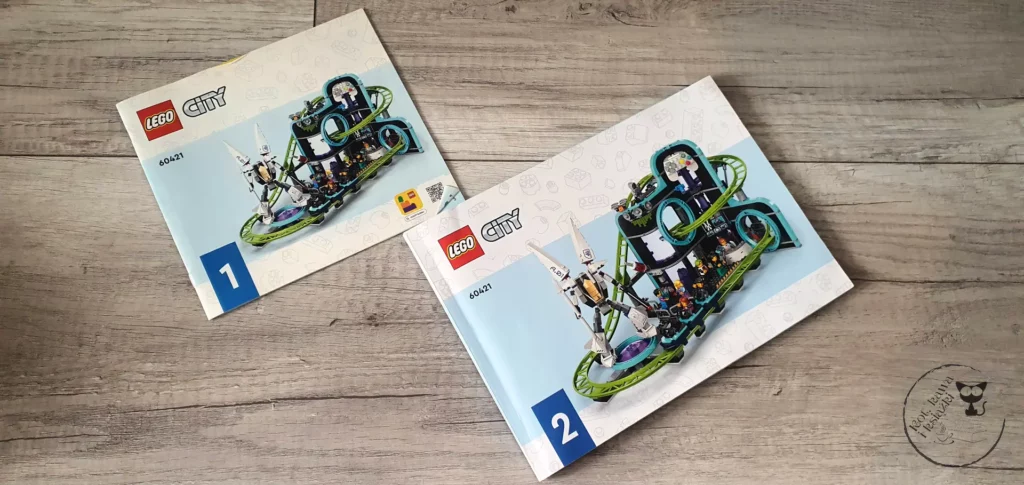 LEGO City 60421 "Park Świat Robotów z rollercoasterem" - Kot, kawa i książki
