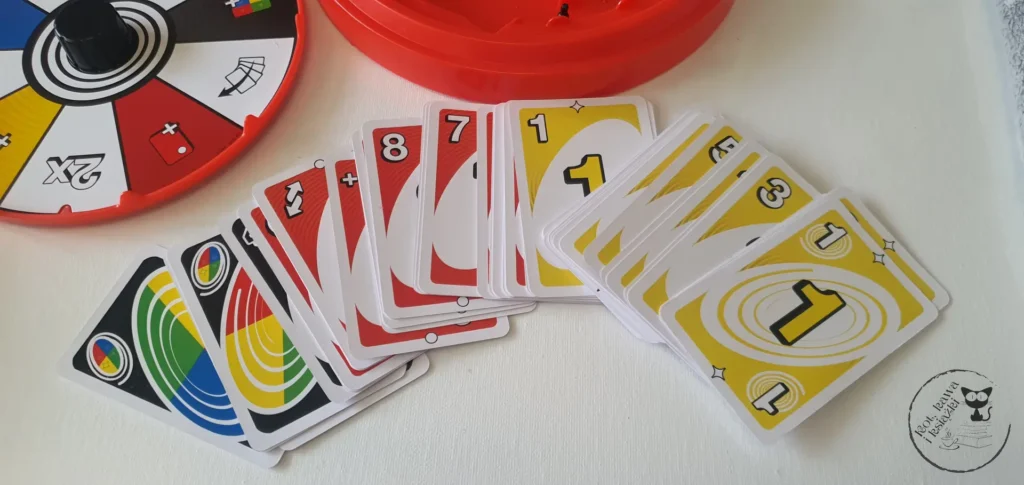 UNO Spin Gra karciana od Mattel Games - Kot, kawa i książki