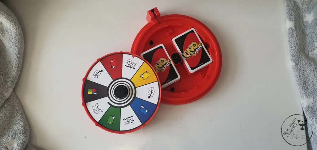 UNO Spin Gra karciana od Mattel Games - Kot, kawa i książki