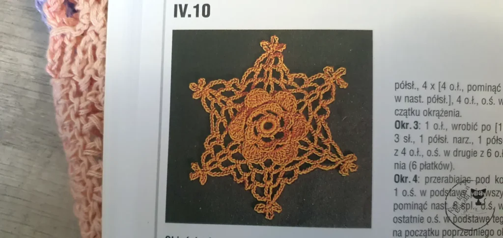 "220 splotów szydełkowych" – opracowanie zbiorowe - Kot, kawa i książki