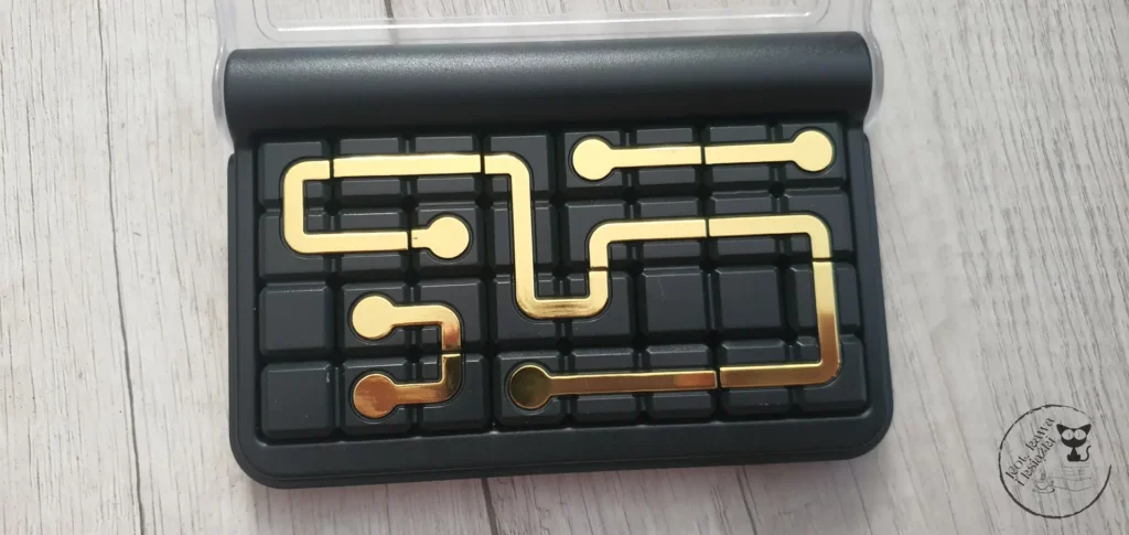 Smart Games IQ Circuit - gra logiczna od IUVI - Kot, kawa i książki 