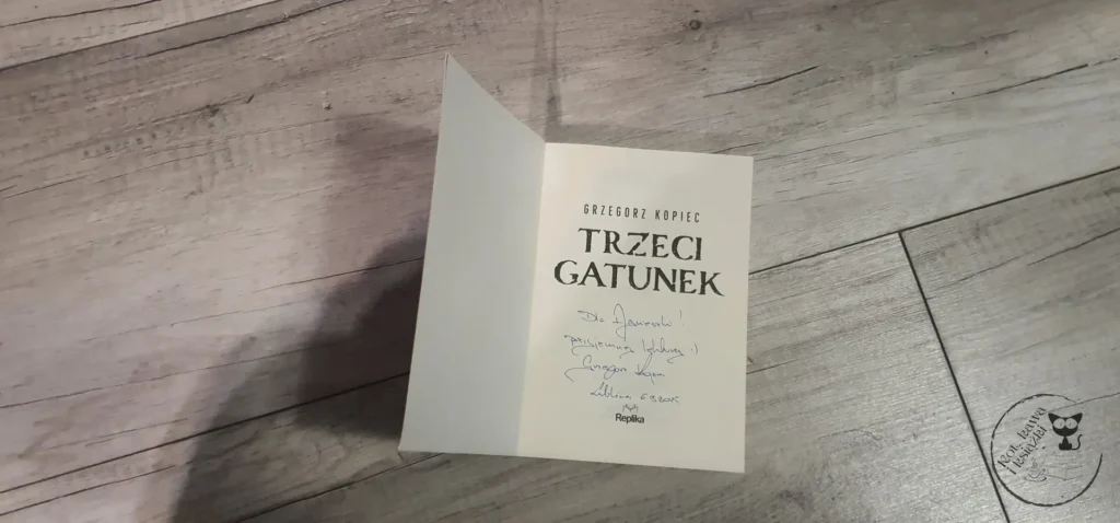 “Trzeci gatunek” - Grzegorz Kopiec - Kot, kawa i książki