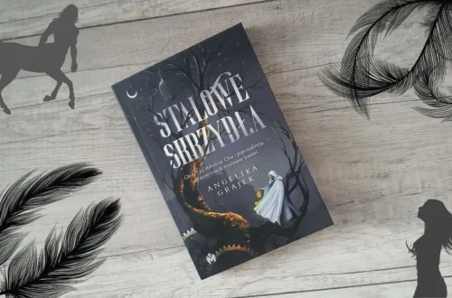 "Stalowe skrzydła" - Angelika Grajek - Kot, kawa i książki