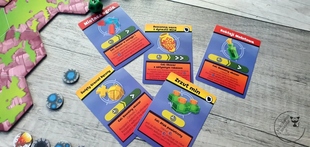 Worms: Gra planszowa - od Rebel - Kot, kawa i książki