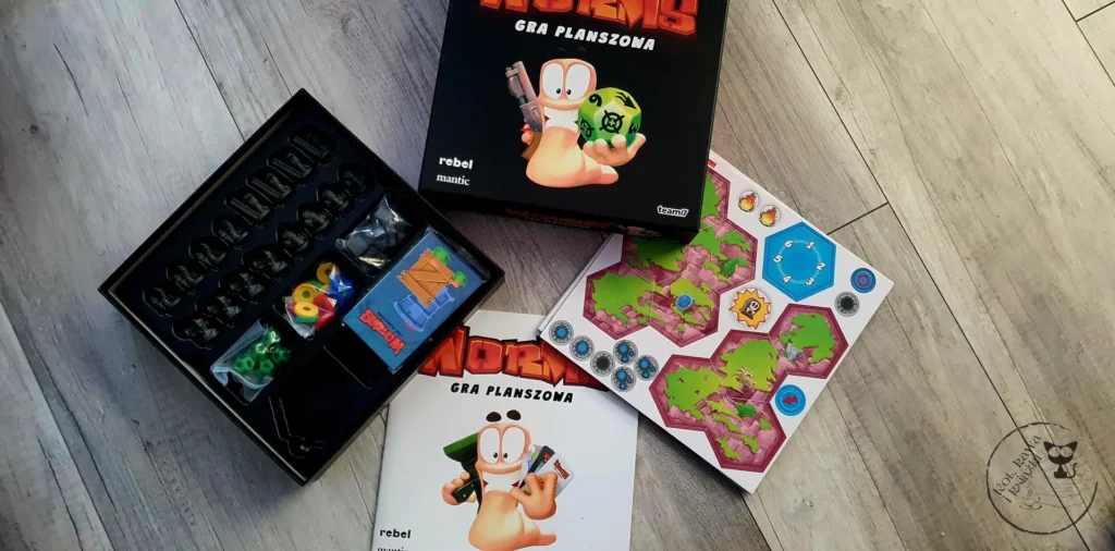 Worms: Gra planszowa - od Rebel - Kot, kawa i książki