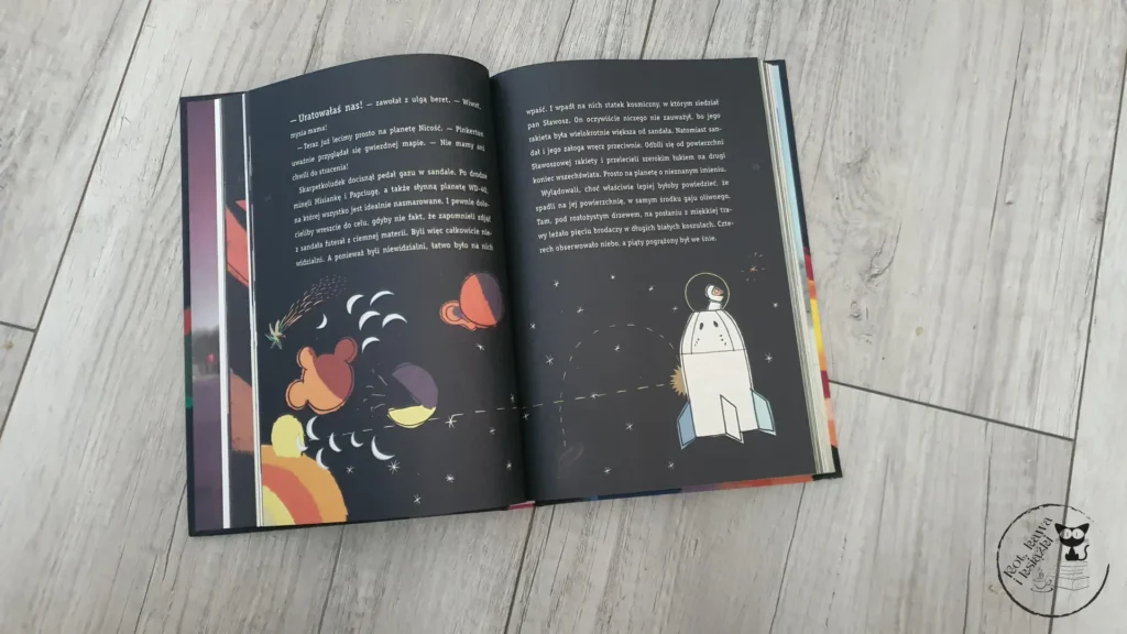 "Skarpetki kontra nicość, czyli kosmiczna misja otulistópek" - Justyna Bednarek, Daniel de Latour - Kot, kawa i książki