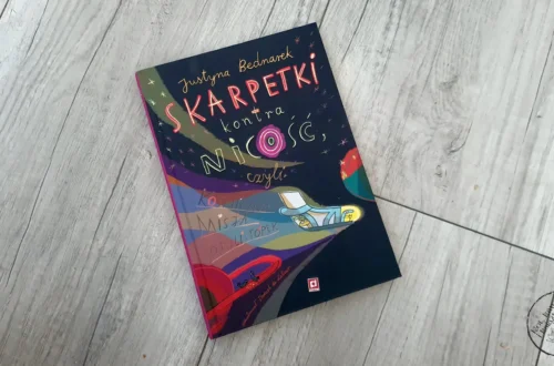 "Skarpetki kontra nicość, czyli kosmiczna misja otulistópek" - Justyna Bednarek, Daniel de Latour - Kot, kawa i książki