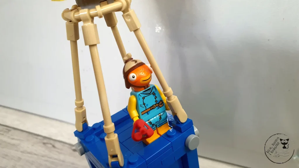 LEGO Fortnite 77080 "Zrzut zaopatrzenia" - Kot, kawa i książki