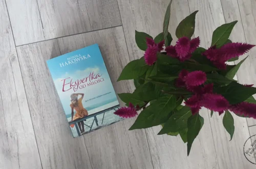 "Ekspertka od miłości" - Monika Hakowska - Kot, kawa i książki