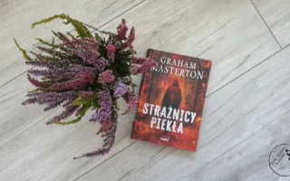 "Strażnicy piekła" - Graham Masterton - Kot, kawa i książki